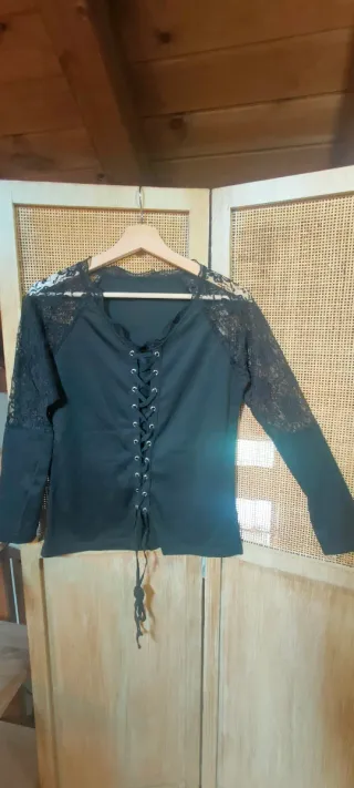 Blusa manga larga encaje