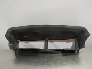 CALANDRA DELANTERA DE RADIADOR FORD FOCUS BERLINA