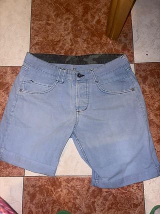 Pantalón corto vaquero militar