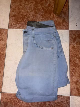 Pantalón corto vaquero militar