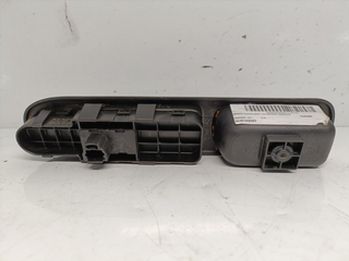 MANDO ELEVALUNAS DELANTERO DERECHO PEUGEOT 407 96