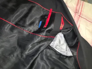 Traje negro elegante