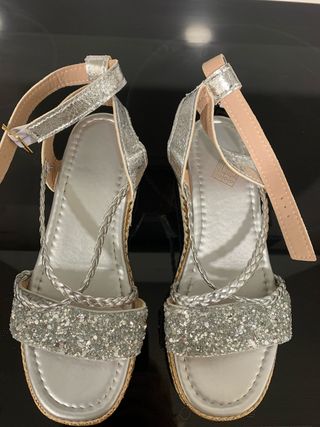 Sandalias cuña plateadas talla 37