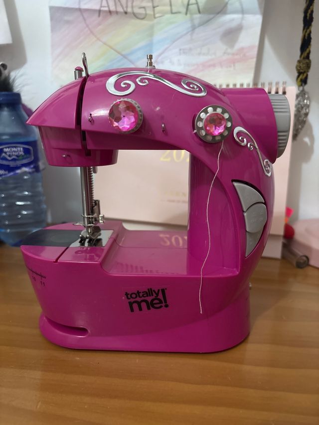 Mini Máquina de Coser Rosa Totally Me!
