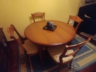 Mesa comedor cerezo y 4 sillas