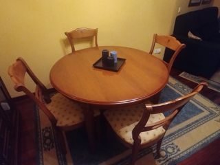 Mesa comedor cerezo y 4 sillas