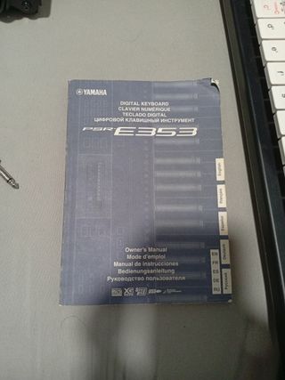Teclado Digital Yamaha PSR-E353