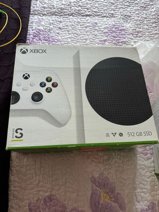 Xbox Series S + Mando + Auriculares inainalámbrico