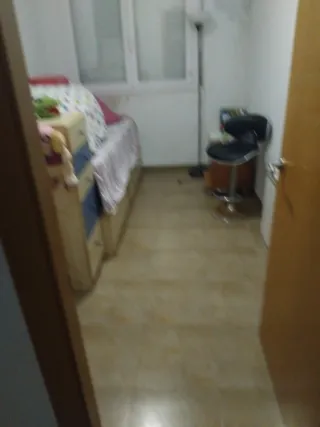 Habitación en alquiler para persona seria y baño