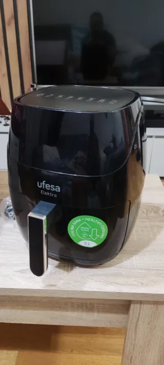 Freidora de aire Ufesa Elektra. NUEVA. 5L