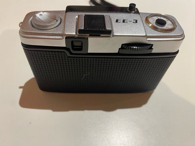 Olympus Pen EE-3 Cámara Analógica