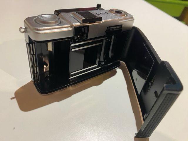 Olympus Pen EE-3 Cámara Analógica