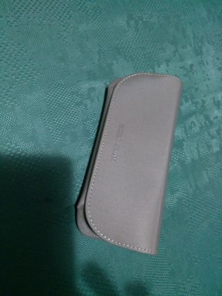 Custodia rigida occhiali Giorgio Armani grigia vrf