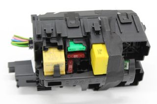 Peugeot Mk1 2017 EB2F (HMZ) 1,2 L caja de fusibles gasolina