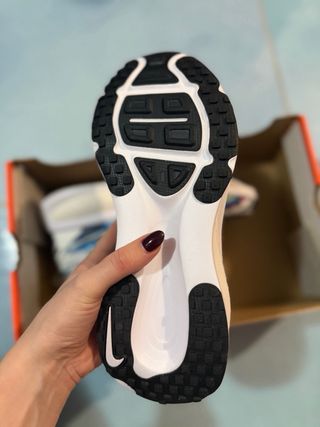 Nike Vomero 18 SE Scarpe Running Multicolore