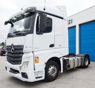 Mercedes Actros 1845