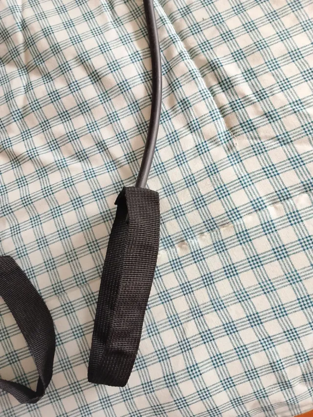 Barra de ejercicio rosa con bandas