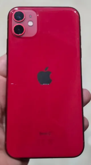 IPHONE 11 ROSSO DA 128 GB.
