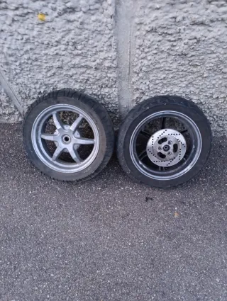 2 Ruedas Suzuki Katana