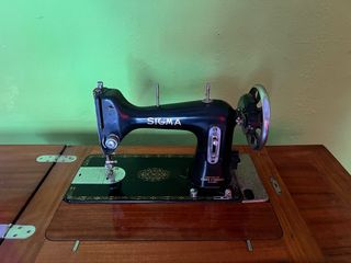 Máquina de coser antigua Sigma