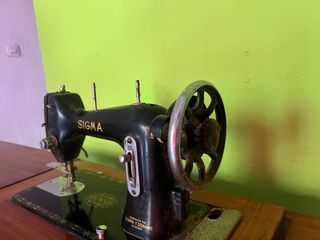 Máquina de coser antigua Sigma