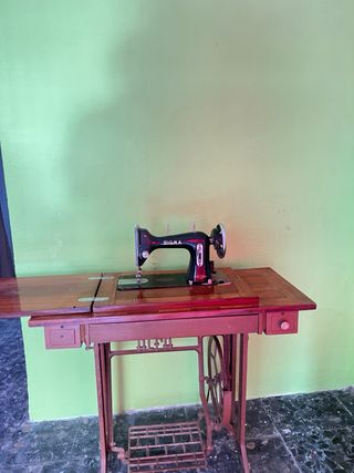 Máquina de coser antigua Sigma
