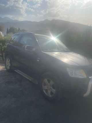 Suzuki Grand Vitara 2005 tiene un ruido en el moto