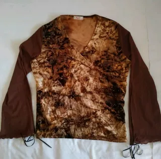 Blusa fiesta de la marca AdeT