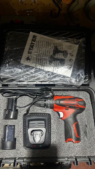 Atornillador percutor a batería Stayer