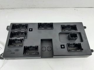 Land Rover Range Rover Sport MK2 2015 4,4 L diésel 5 puertas caja de fusibles familiar