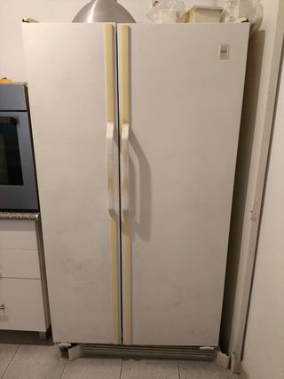 Nevera grande frigorífico y congelador