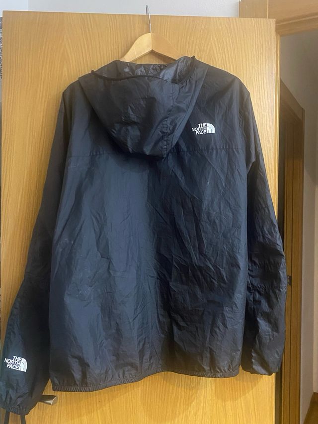 Cortavientos The North Face Negro