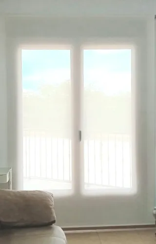 Estor enrollable blanco