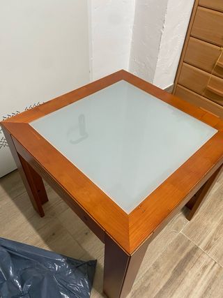 Mesa auxiliar madera y cristal