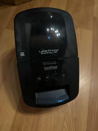 Impresora de etiquetas Brother QL-700