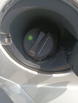 TAPA EXTERIOR COMBUSTIBLE FORD FOCUS BERLINA (CAP