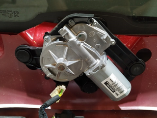PORTON TRASERO PEUGEOT 2008 HM01