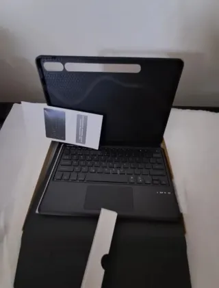 Funda + Teclado Samsung Tab S10 12.4