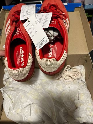 Adidas Gazelle Indoor Talla 39 1/3 Roja