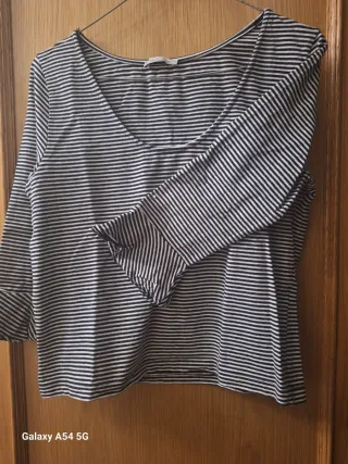 Camiseta rayas manga al codo volante