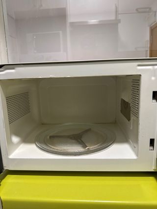 Microondas blanco