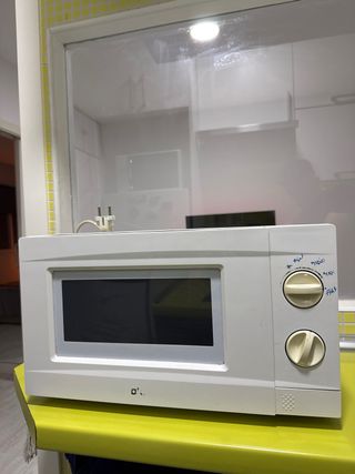 Microondas blanco