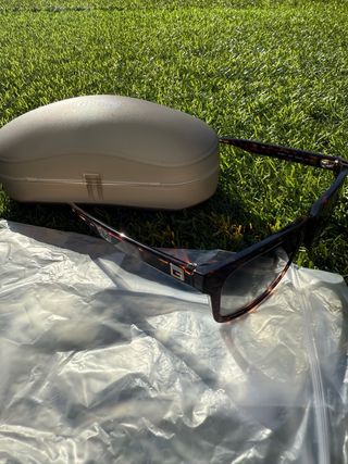 Gafas de sol Guess marrones nuevas