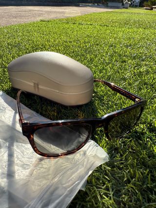 Gafas de sol Guess marrones nuevas