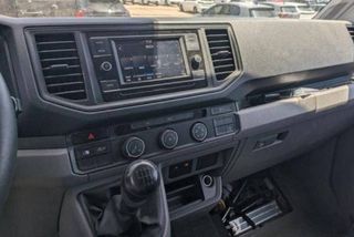 VW CRAFTER FURGÓN 35 L3H2 2.0 TDI 140 CV COLOR UPS