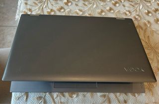 Portátil Lenovo Yoga 520