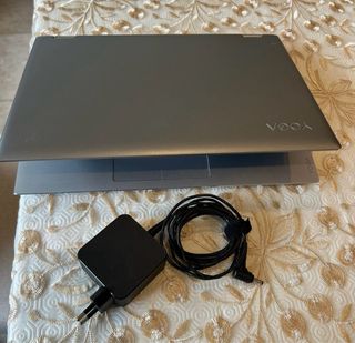 Portátil Lenovo Yoga 520