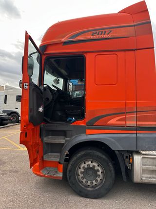 Cabeza tractora Daf 460