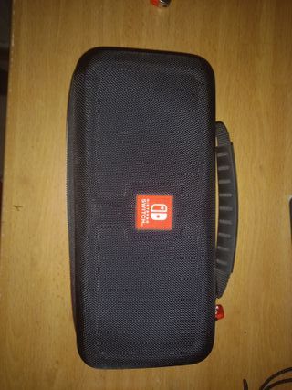 Nintendo Switch OLED Blanca y Negra