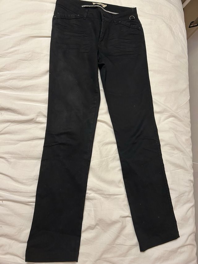 Pantalón negro